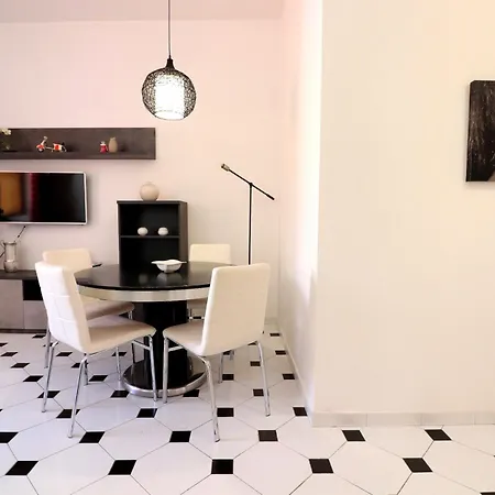 Estate4home - Hearts * سورينتو