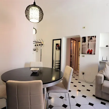 Estate4home - Hearts Apartment *